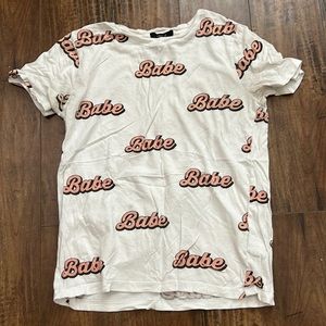 Babe graphic shirt